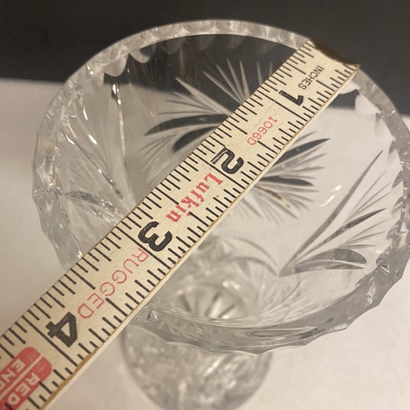 BOHEMIA CRYSTAL-CRYSTALEX Pinwheel Round Tabletop 6” Vase - Picture 11 of 14